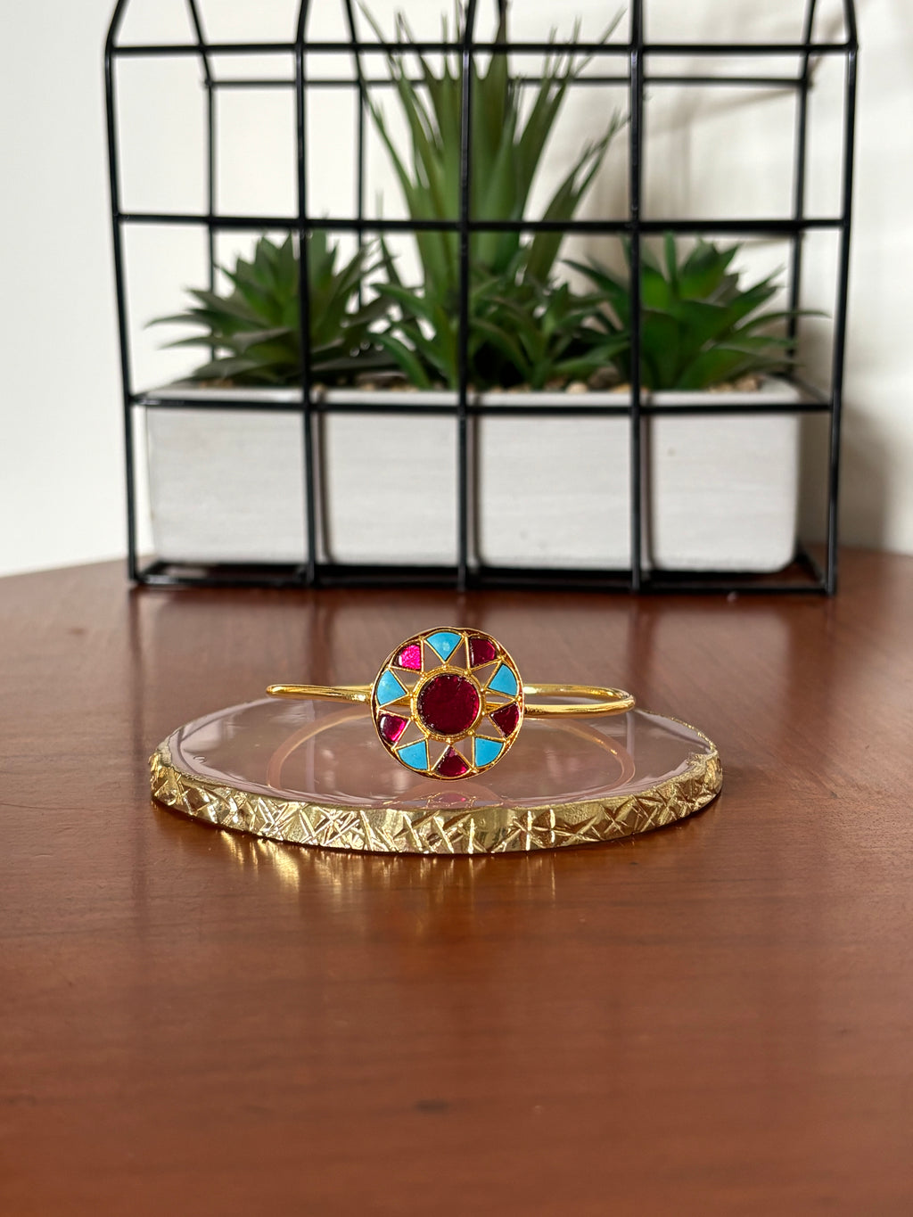 Round Cuff 3