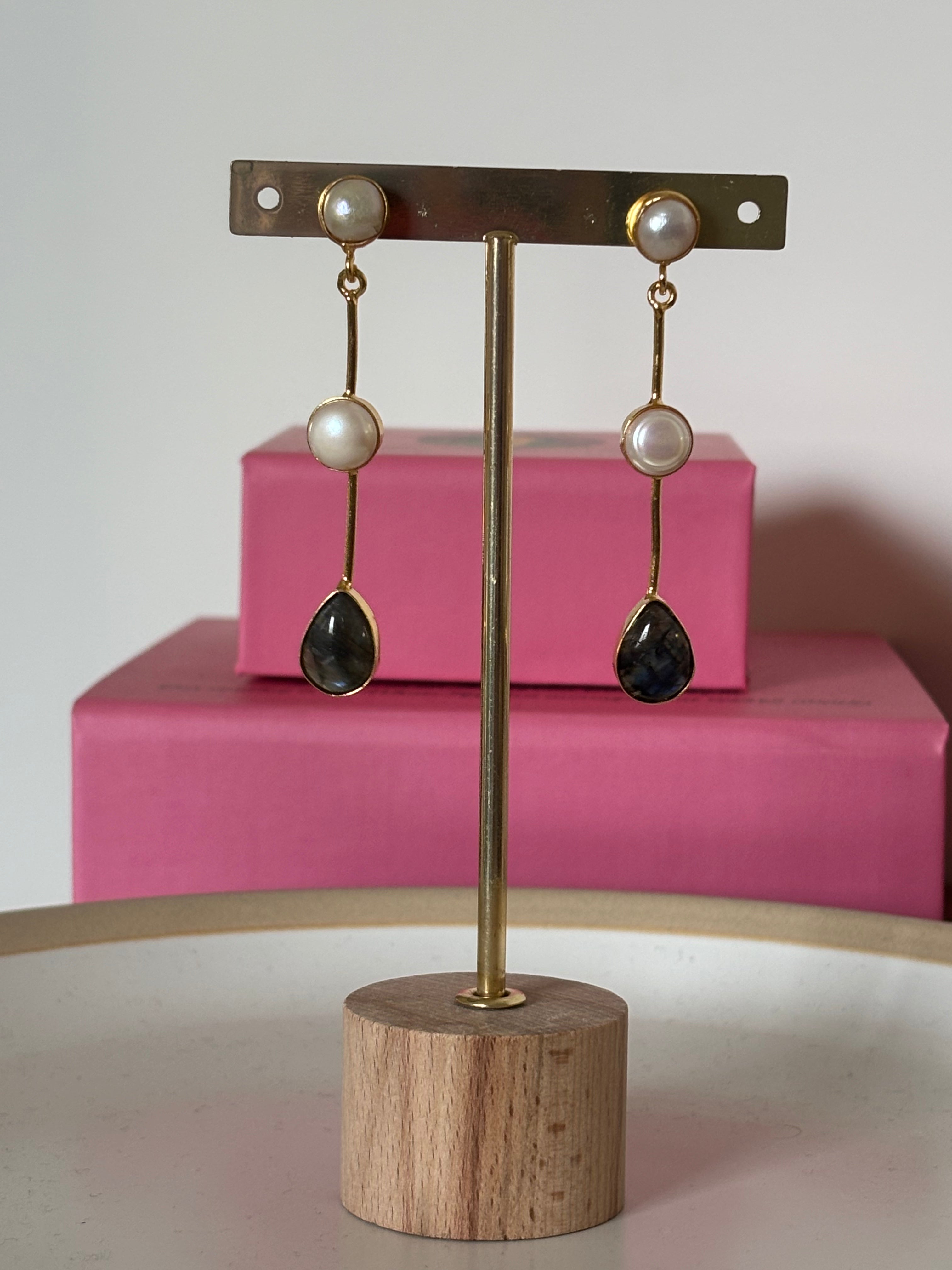 Labrodorite Pearl String Earring