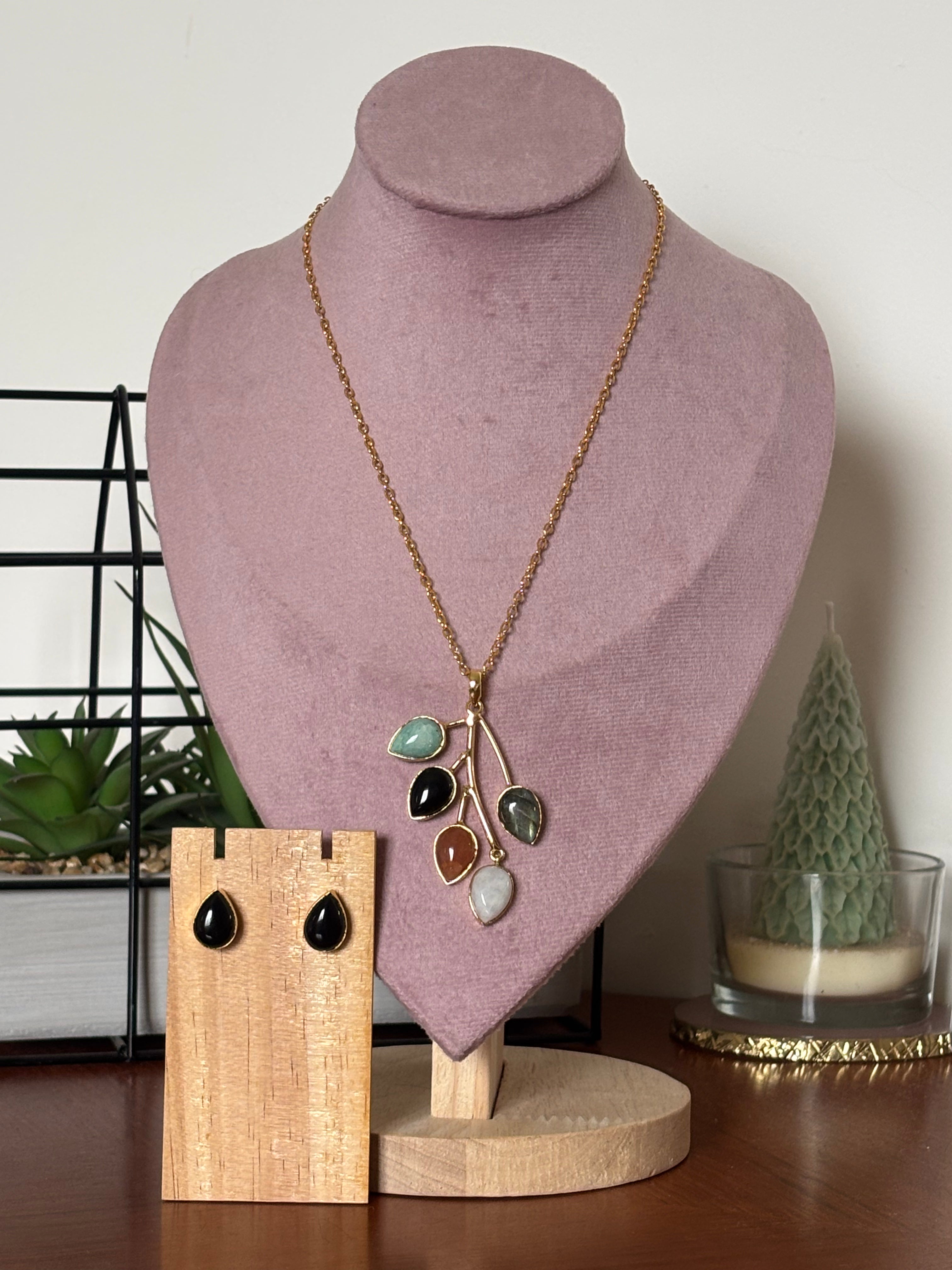 Enchanted vine pendant with Black Onyx Studs