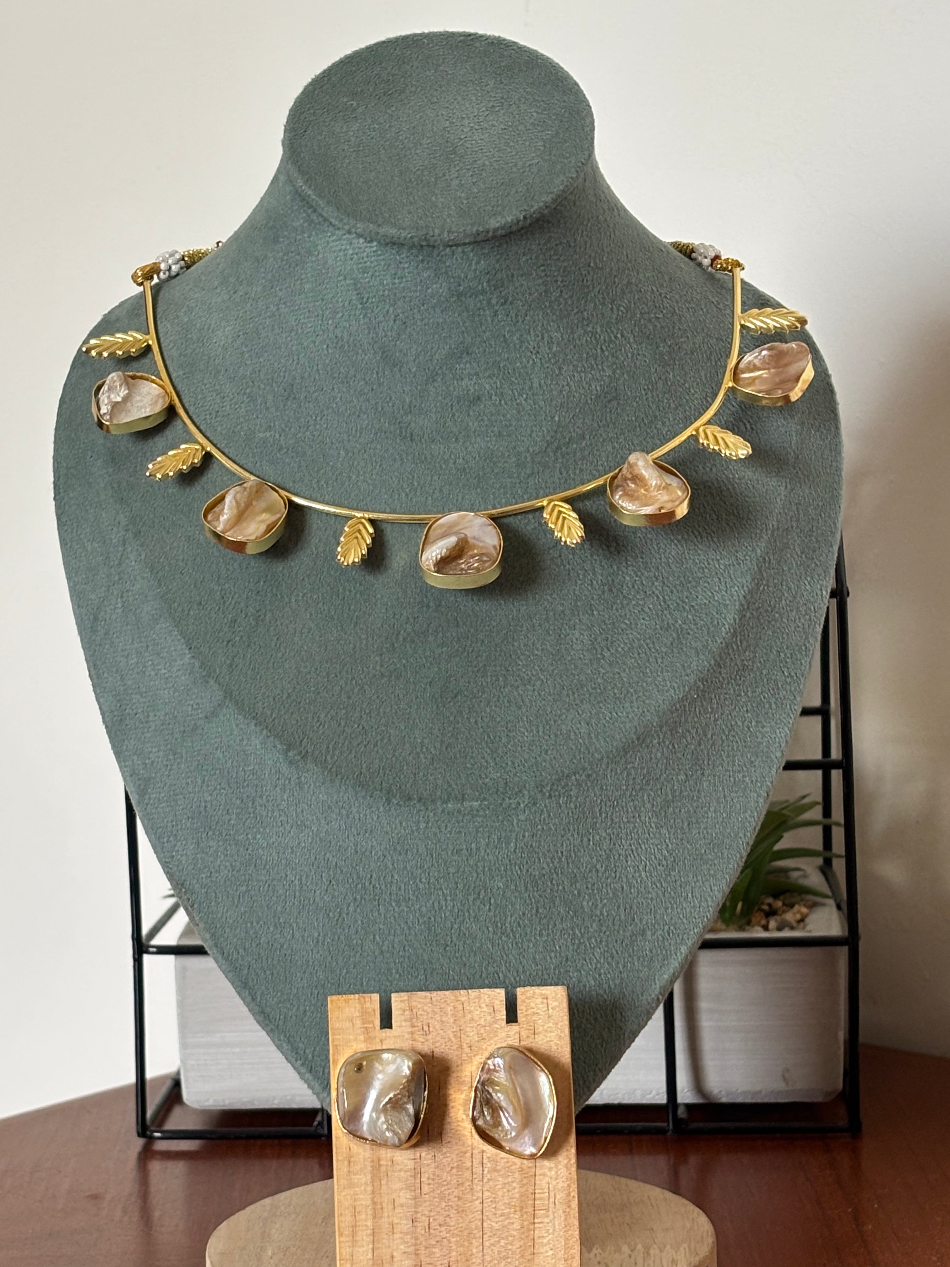 Mother of Pearl Necklace