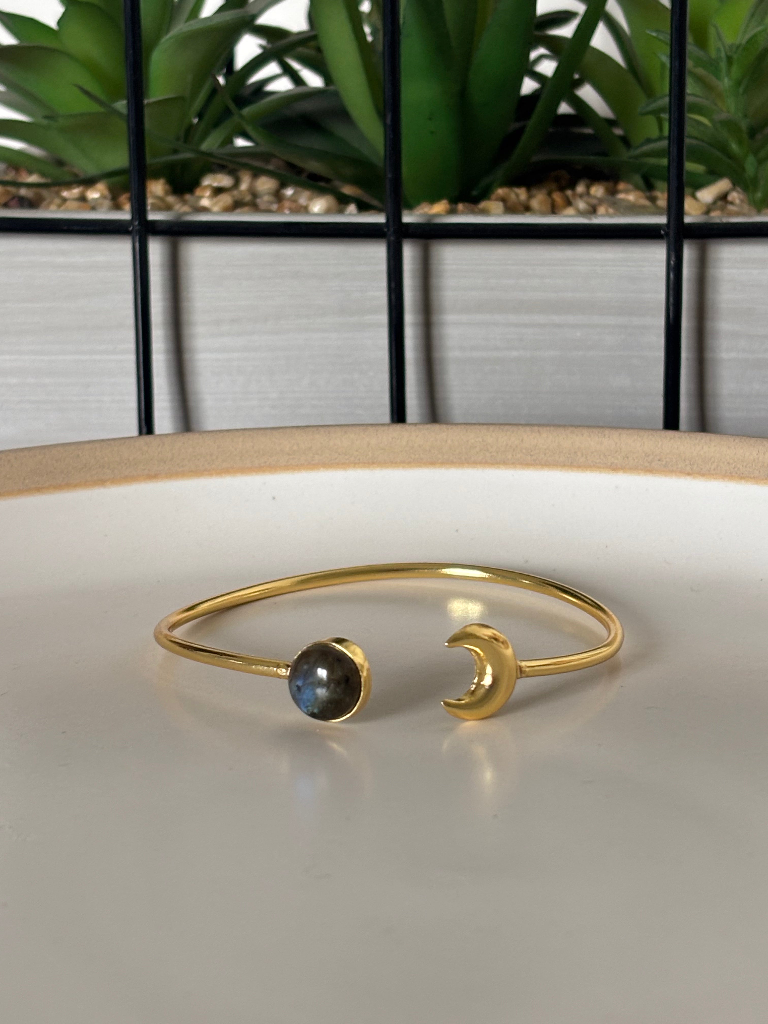 Labrodorite Moon Cuff