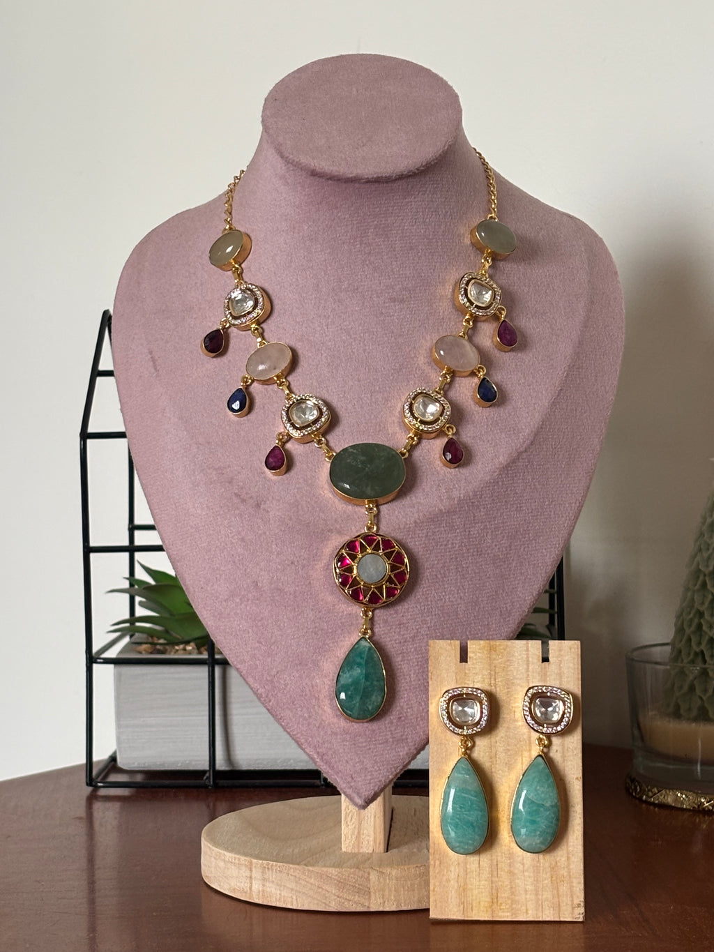 Noor Jadau Necklace Set